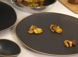 Magret de Canard Sauce Beaujolais : Recette Locale Facile