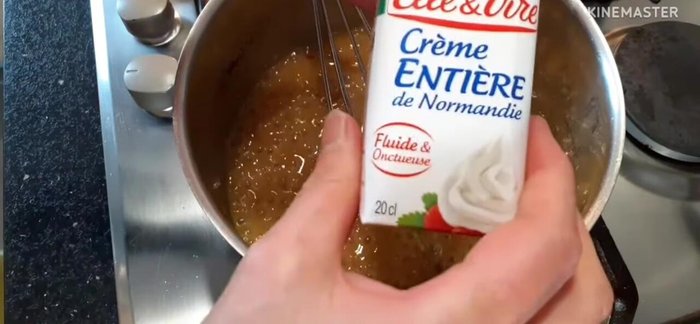 Mélanger et laisser réduire jusqu'à la consistance désirée.