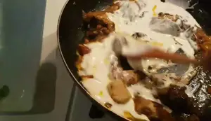 Recette Cailles Crème Fraîche Champignons - Délicieux et Facile !