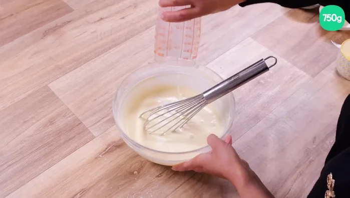 Laisser reposer la pâte 1 heure au réfrigérateur.