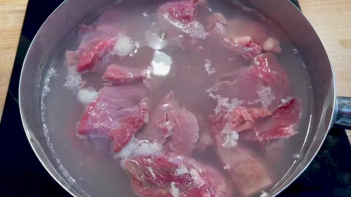 Égoutter légèrement la viande (11.88)
