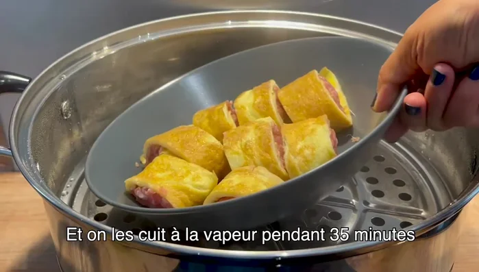 Cuire les rouleaux à la vapeur pendant 35 minutes. (96.11)