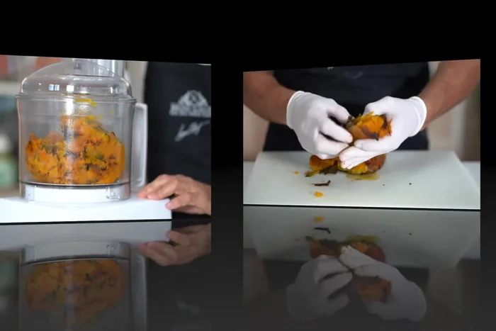 Réduire la chair de citrouille en purée.