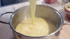 Fondue au Fromage Suisse Classique : Recette Facile et Crémeuse