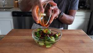 Salade de concombre asiatique virale : recette facile et rafraîchissante