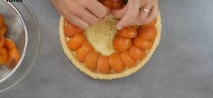 Tarte feuilletée abricot & crème amande : Recette facile