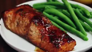 Saumon miel-ail : Recette facile et délicieuse