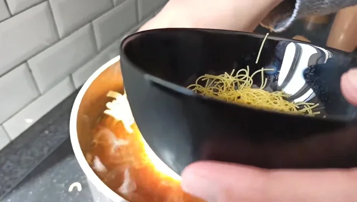 Ajouter les vermicelles.