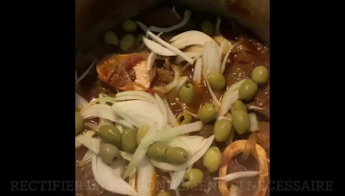 Rectifiez l'assaisonnement si nécessaire. Ajoutez un peu d'eau chaude si besoin et laissez cuire 10 minutes supplémentaires.