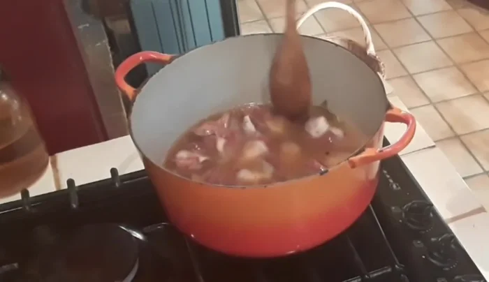 Les gésiers doivent être entièrement recouverts de graisse. Ajoutez-en si nécessaire.