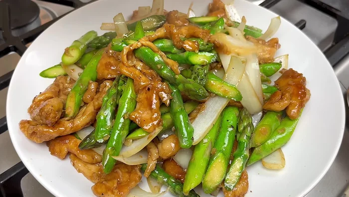 Servir avec du riz.