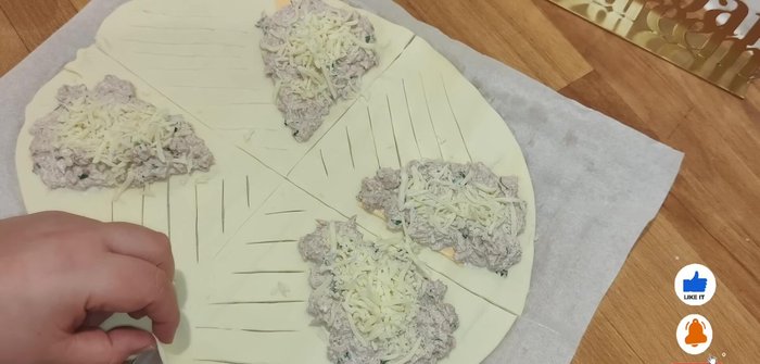 Parsemer de fromage râpé.