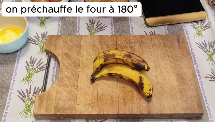 Préchauffer le four à 180°C.