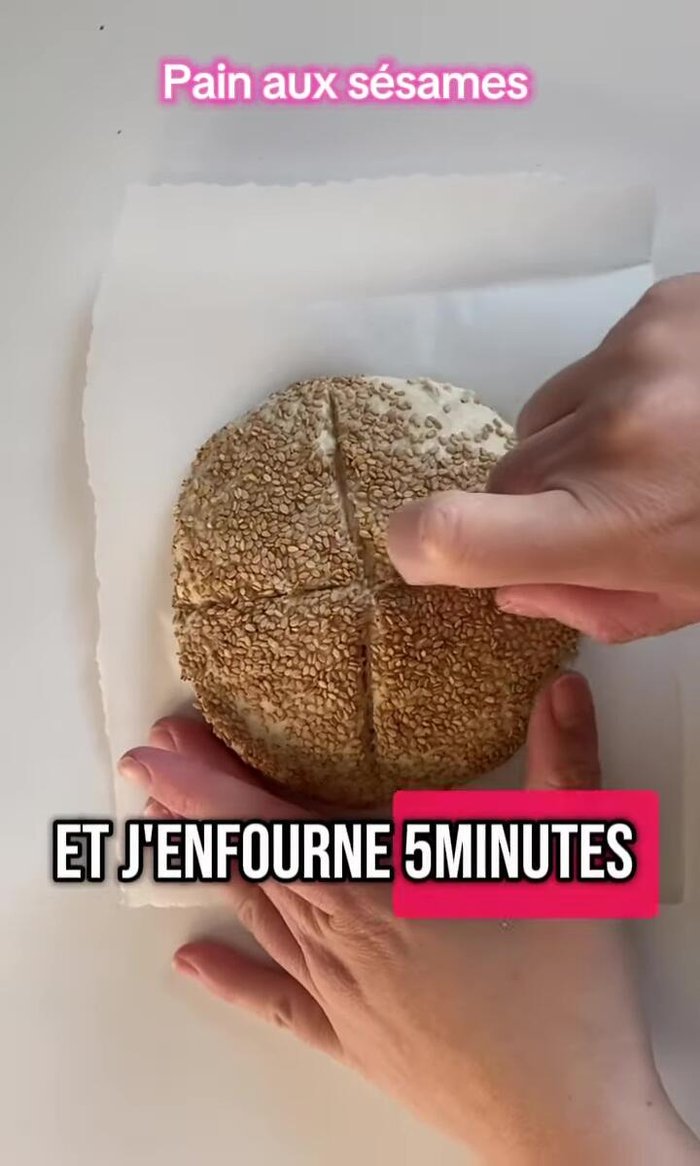 Enfourner à 250°C pendant 5 minutes, puis à 210°C pendant 10 minutes. [51.64]