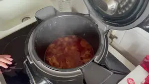 Rouelle de porc sauce bolognaise : Recette facile et rapide