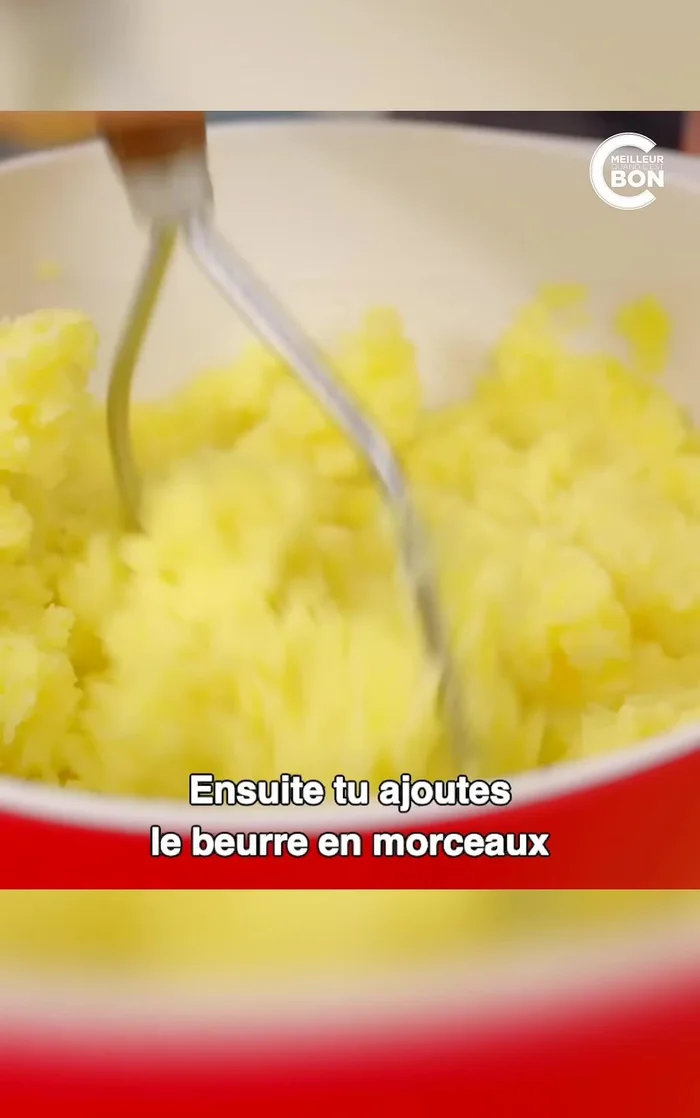 Ajouter le beurre, saler, poivrer.