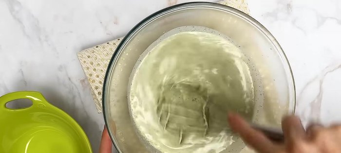 Laisser la ganache refroidir au réfrigérateur (au minimum 4 heures).