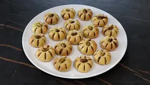 Recette de Biscuits Fourrés Pistache-Miel: Délice Gourmand
