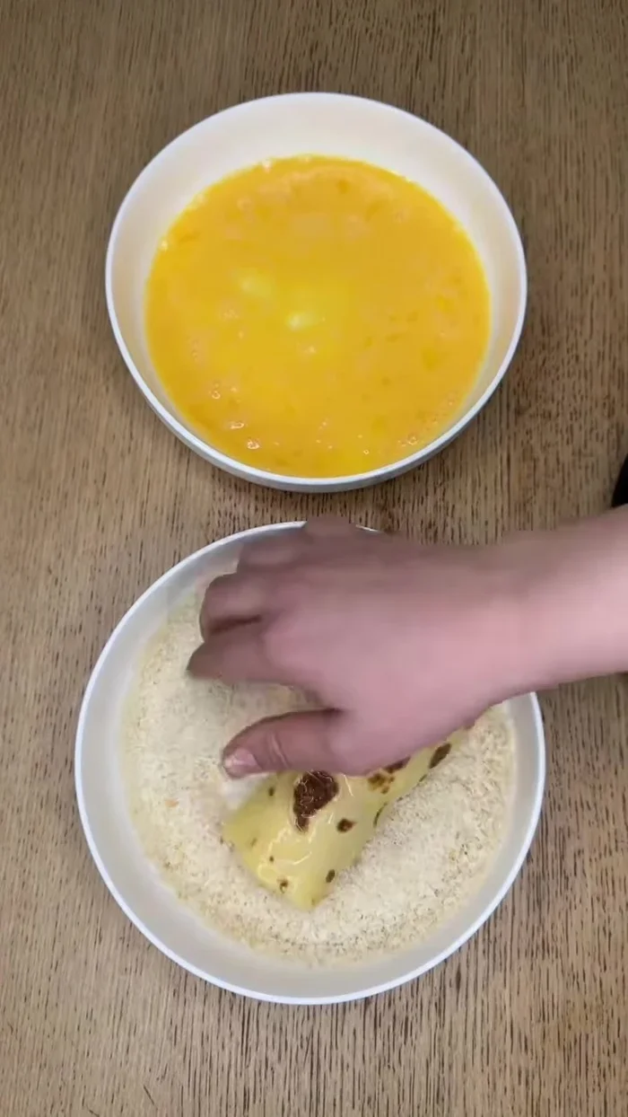 Enrouler la crêpe.