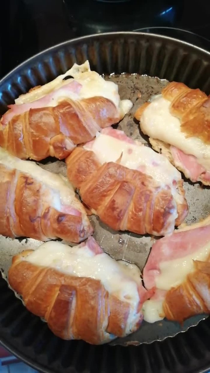 Ajouter une généreuse quantité de fromage (3 fromages recommandé).