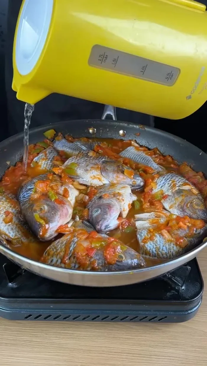 Ajoutez de l'eau pour la cuisson, la quantité dépendra du point de cuisson souhaité.