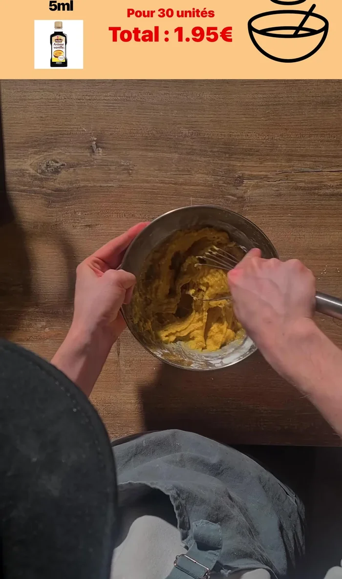 Pendant ce temps, préparer la crème pâtissière : faire chauffer 1/2 litre de lait.