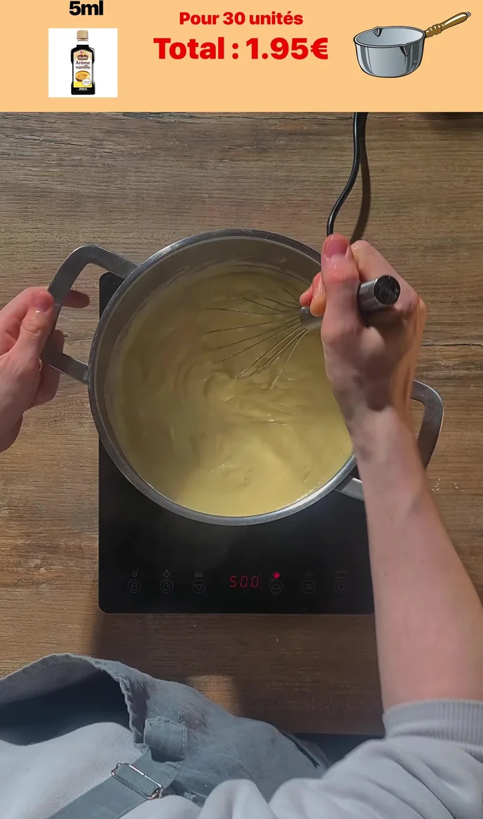Dans un bol, mélanger 40g de maïzena, 90g de sucre, une gousse de vanille et 4 œufs. Ajouter au lait chaud et cuire à feu doux jusqu'à épaississement.