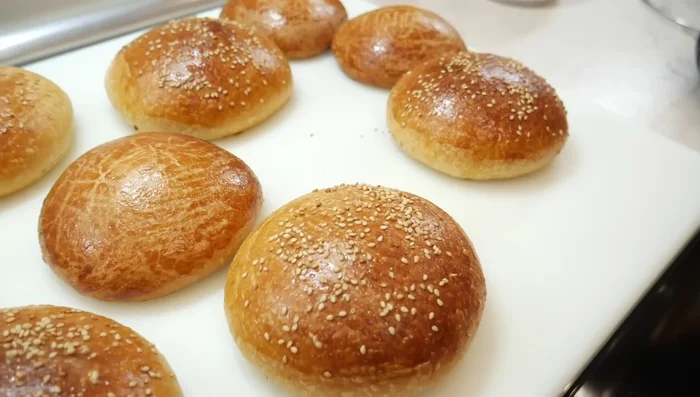 Laisser refroidir sur une grille.