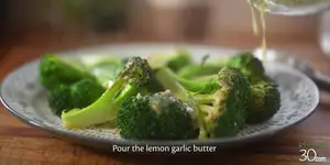 Brocoli au beurre et à l'ail : Recette facile et rapide