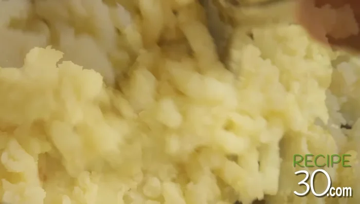 Cuire au four ou à la casserole selon la recette.