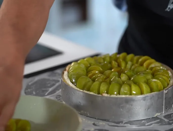 Cuire au four à 180°C (350°F) pendant 55 minutes. [129.959]