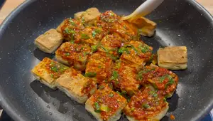 Tofu Grillé Sauce Aromatique : Recette Facile et Délicieuse
