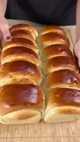 Pain maison moelleux : recette facile et rapide