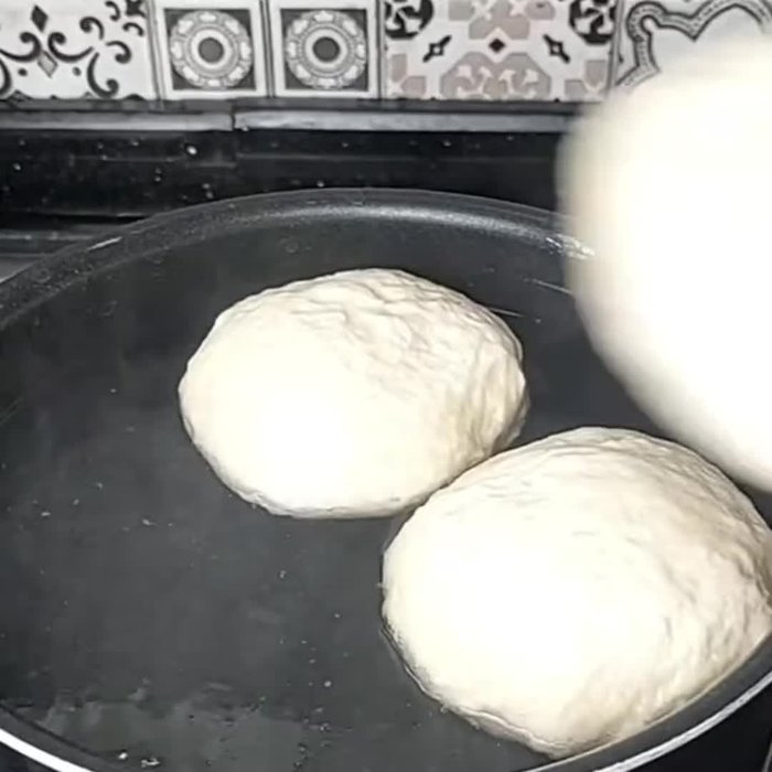Préparation de la pâte (mélanger les ingrédients)