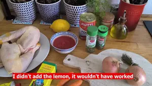 Poulet mijoté au citron et sauce Harissa : Recette facile et délicieuse