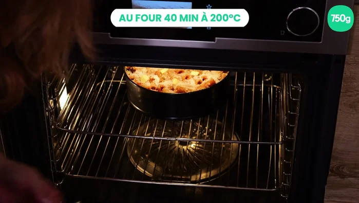 Enfourner pendant 40 minutes jusqu'à ce que le timballo soit doré. Laisser refroidir au minimum 30 minutes avant de démouler.