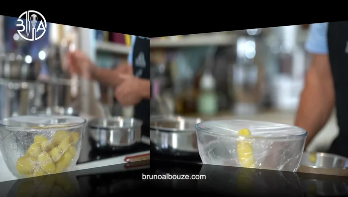 Passez les pommes de terre au mixeur plongeant ou au robot culinaire jusqu'à obtenir une purée ultra lisse et sans grumeaux.