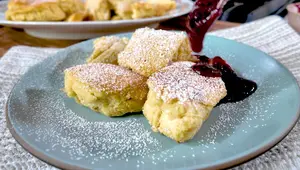 Recette Kaiserschmarrn : Le Soufflé Autrichien à la Poêle