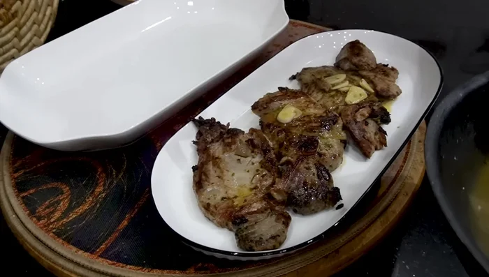 Servir le thon avec sa sauce préférée.