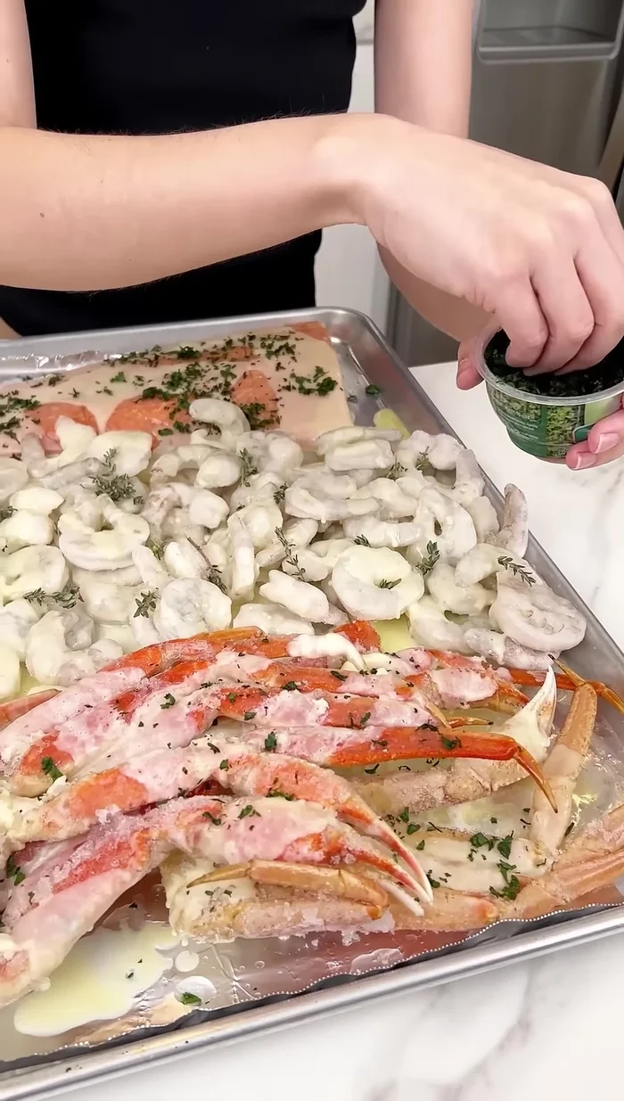 Ajouter de l'ail à tout le plat.