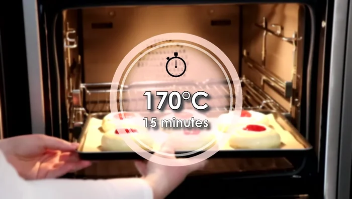Enfourner à 170°C (chaleur tournante) pendant 15 minutes. Laisser refroidir sur une grille. (560.56)