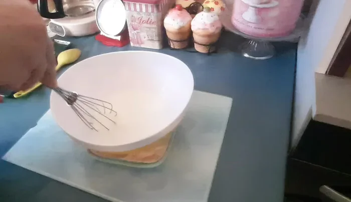 Ajouter la crème fraîche et mélanger.