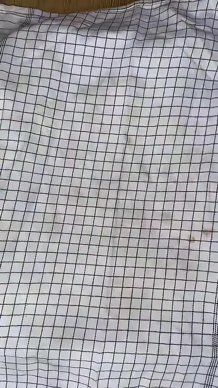 Après 30 minutes, les beignets auront doublé de volume. Les faire cuire dans de l'huile moyennement chaude.