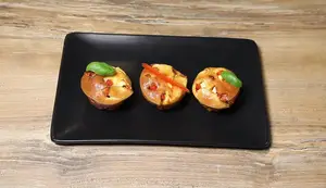 Mini Clafoutis Poivron, Chorizo & Feta: Recette facile et délicieuse