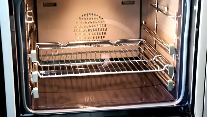 Cuire le biscuit à 170°C (chaleur tournante) pendant 15 minutes.