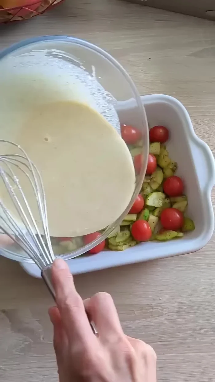 Recouvrir de la préparation à clafoutis.